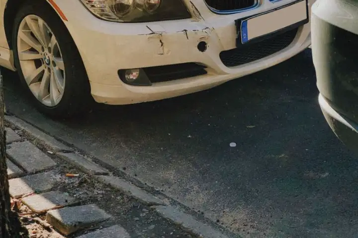 Auto mit Frontschaden